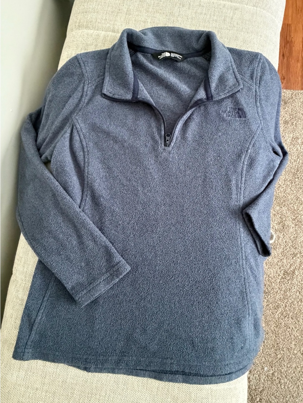 North Face Women's 1/4-Zip
Fleece Pullover  size S